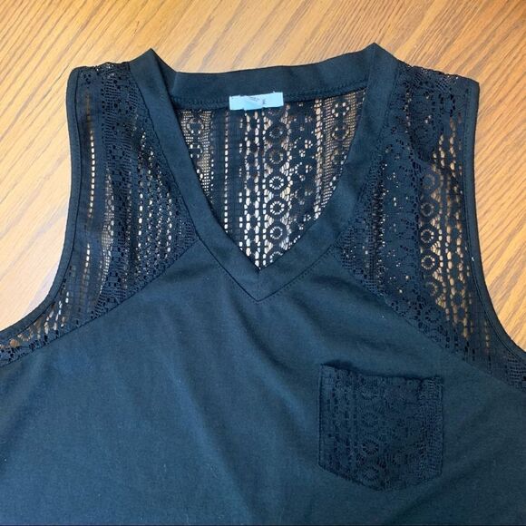 Ardene Lace Shoulder Tank Top with Front Pocket Black Size Medium - Picture 5 of 5